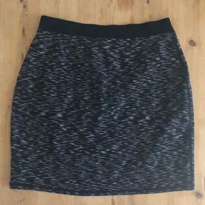 Patterned mini skirt